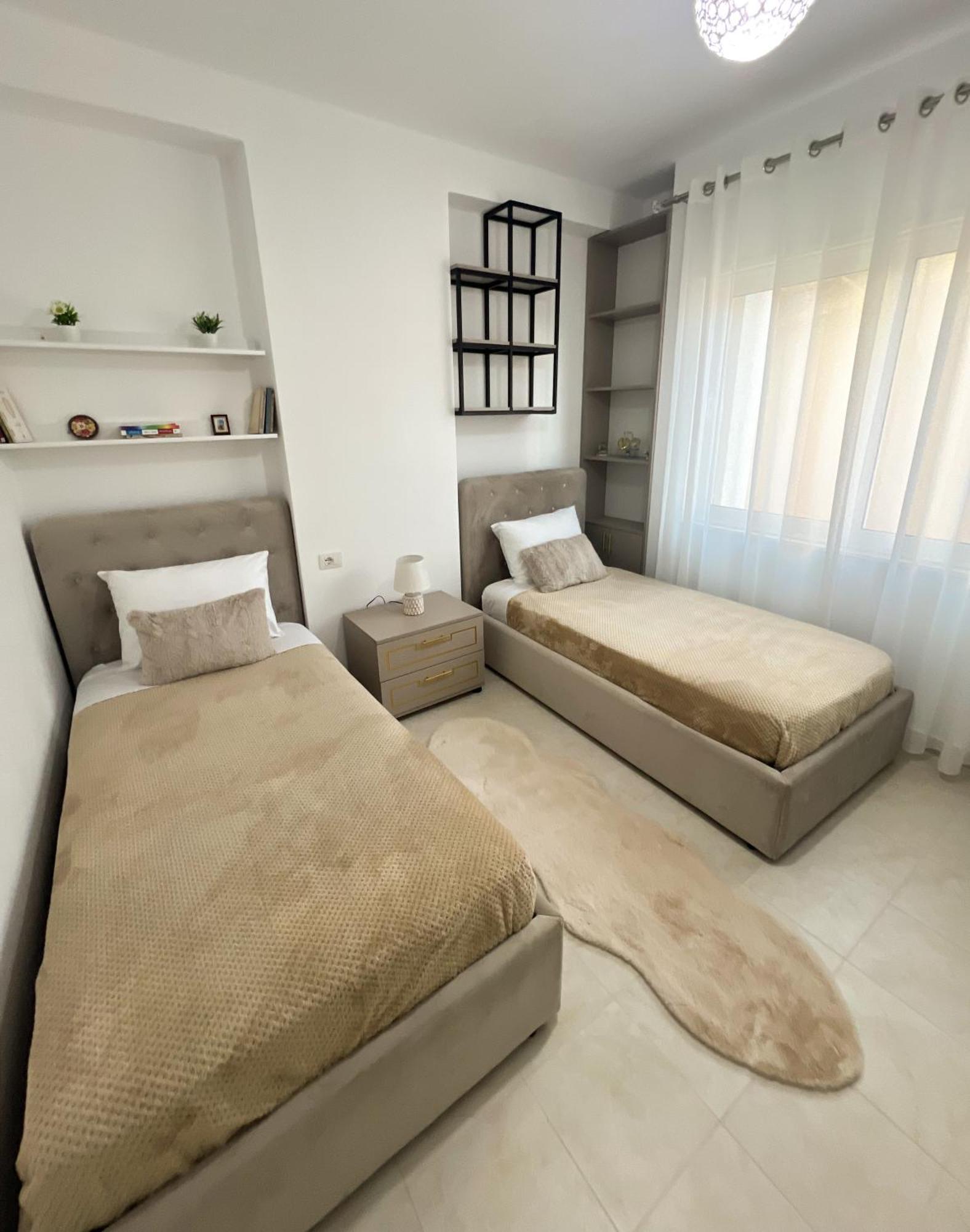 Sea View Apartments Durrës Kültér fotó