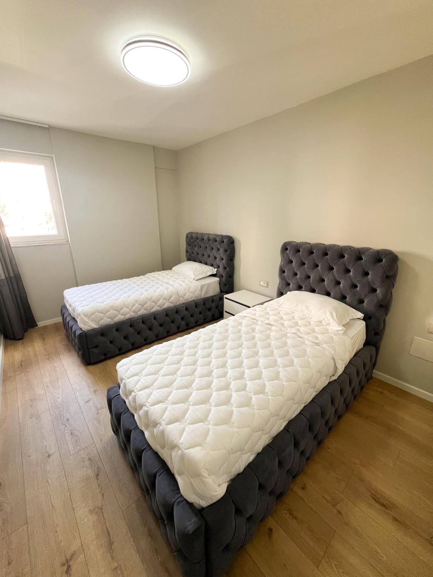 Sea View Apartments Durrës Kültér fotó