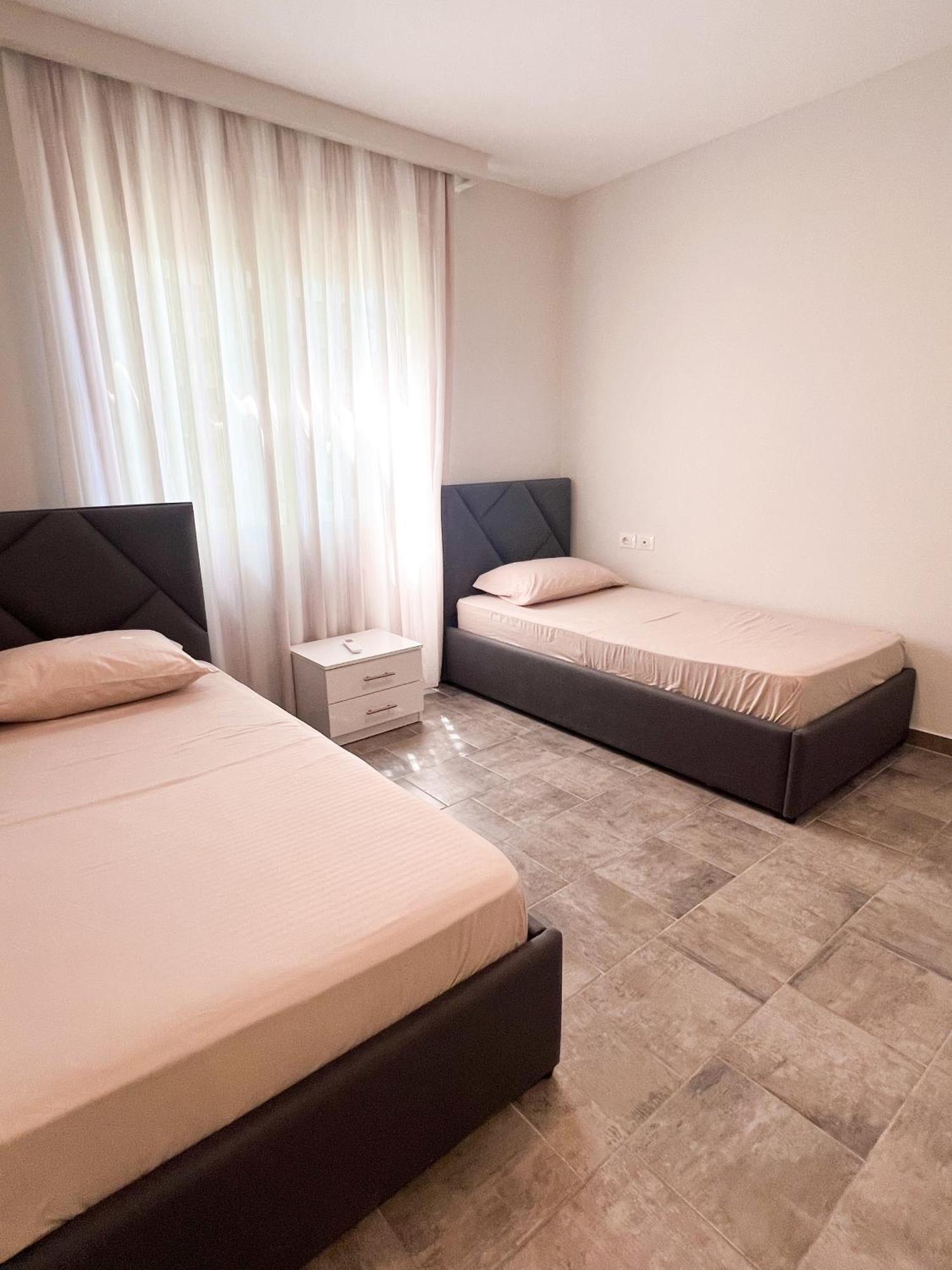 Sea View Apartments Durrës Kültér fotó